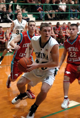 It didn't matter if he went right or left, Celina's Tim Homan left most defenders scratching their heads this year after a career in which he ended up being the Bulldogs' all-time leading scorer. Homan averaged 20.5 points per game and had a shooting touch unmatched in the Grand Lake Area earning the senior Daily Standard Player of the Year.<br>dailystandard.com