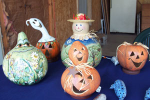 Local artist beadazzles dried gourds <br>dailystandard.com