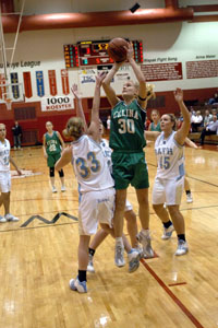Celina's Julie Snyder, 30, gave the Bulldogs a great effort on Tuesday night as she scored six points and had nine rebounds in Celina's 41-38 win.<br>dailystandard.com