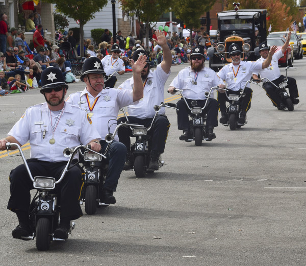 Minster Oktoberfest parade Photo Album The Daily Standard