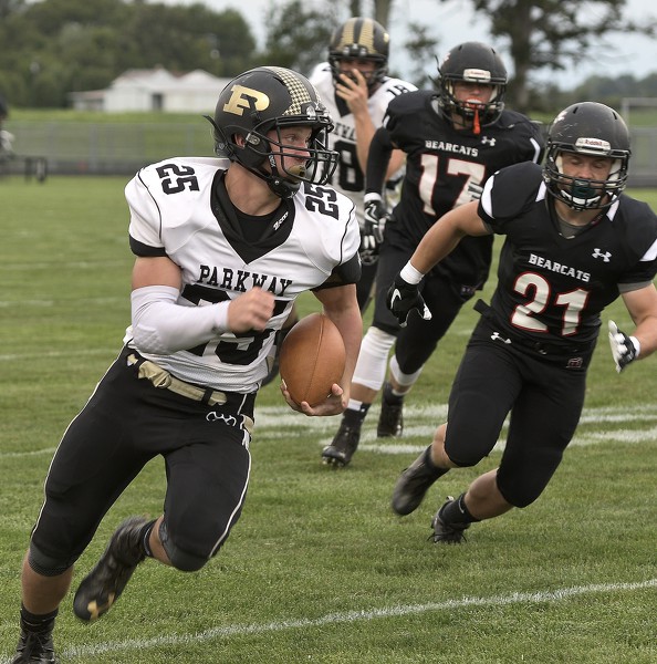 Parkway vs Spencerville football Photo Album | The Daily Standard