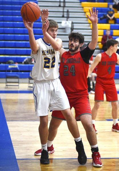 St. Marys vs New Knoxville boys basketball Photo Album | The Daily Standard