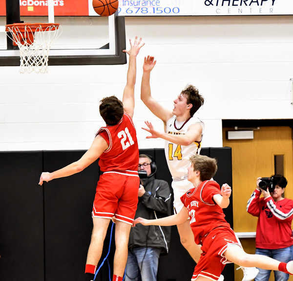 St. Henry vs New Bremen boys basketball Photo Album | The Daily Standard