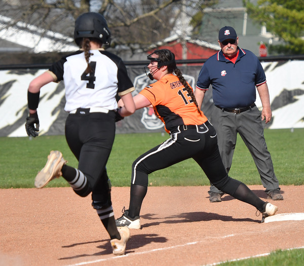 Minster vs Parkway softball Photo Album The Daily Standard