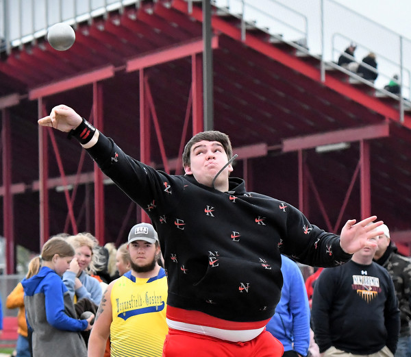 Cardinal Track Invitational Photo Album The Daily Standard